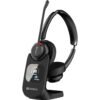 Sandberg Wireless Headset Pro LCD Dock es una solución completa de comunicación inalámbrica que combina unos auriculares ligeros y cómodos con una base inteligente con pantalla táctil. La reducción de ruido impulsada por IA disminuye el ruido de fondo hasta 34 dB(A)